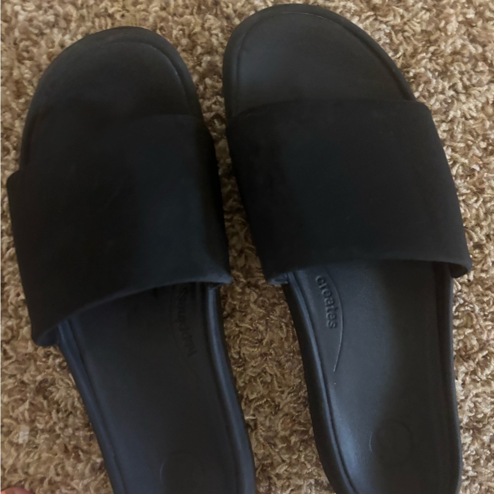 lululemon athletica Black Slide Sandals